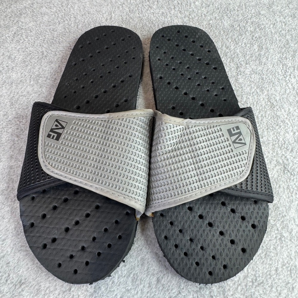 AF Showaflops Shower Slides Men Size 9 Black Grey Adjustable Strap Pool Sandals